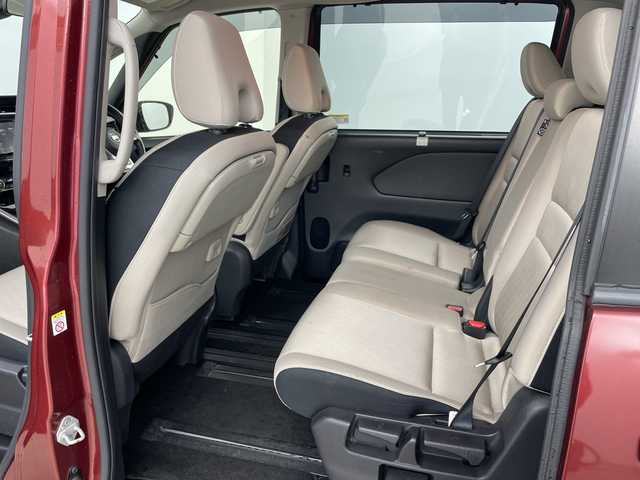 日産 セレナ ハイウェイスター 道央・札幌 2016(平28)年 7万km マルーンレッド ・４WD/・純正ナビ（TV＆CD＆DVD＆BT＆SD）/・全方位モニター/・エマージェンシーブレーキ/・アイドリングストップ/・純正フリップダウンモニター/・クルーズコントロール/・両側パワースライドドア/・ビルトインETC/・オートライト/・ハロゲンヘッドライト/・スマートキー