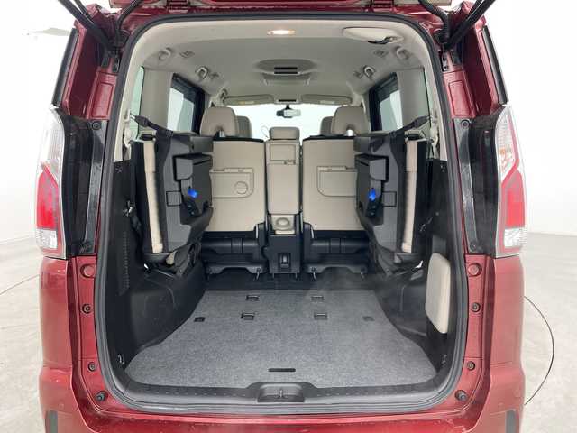 日産 セレナ ハイウェイスター 道央・札幌 2016(平28)年 7万km マルーンレッド ・４WD/・純正ナビ（TV＆CD＆DVD＆BT＆SD）/・全方位モニター/・エマージェンシーブレーキ/・アイドリングストップ/・純正フリップダウンモニター/・クルーズコントロール/・両側パワースライドドア/・ビルトインETC/・オートライト/・ハロゲンヘッドライト/・スマートキー