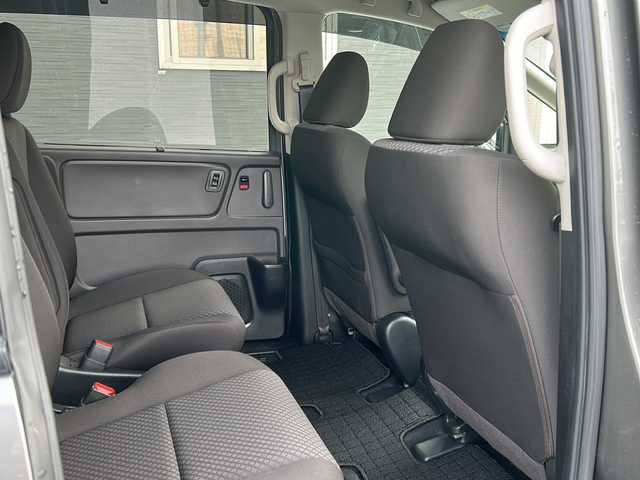 ホンダ フリード ハイブリット G ホンダセンシング 道北・旭川 2021(令3)年 6.4万km スーパープラチナグレーメタリック /４WD//禁煙車//寒冷地仕様//ワンオーナー//純正メモリナビ/CD/DVD/SD/BT/USB/TV/ラジオ//バックカメラ//ビルトインETC//両側パワースライドドア//前席シートヒーター//電動格納ミラー//オートエアコン//ミラーヒーター//フロントデアイサー//ホンダセンシング/衝突軽減ブレーキ/誤発進抑制機能/後方誤発進抑制機能/標識認識機能/先行車お知らせ機能/路外逸脱抑制機能/LKAS/ACC/オートハイビーム//エコモード//ステアリングスイッチ//オートライト//LEDヘッドライト//ミラーウィンカー//ドアバイザー//純正フロアマット//スペアキー