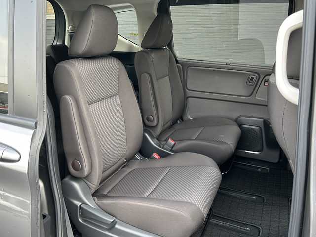 ホンダ フリード ハイブリット G ホンダセンシング 道北・旭川 2021(令3)年 6.4万km スーパープラチナグレーメタリック /４WD//禁煙車//寒冷地仕様//ワンオーナー//純正メモリナビ/CD/DVD/SD/BT/USB/TV/ラジオ//バックカメラ//ビルトインETC//両側パワースライドドア//前席シートヒーター//電動格納ミラー//オートエアコン//ミラーヒーター//フロントデアイサー//ホンダセンシング/衝突軽減ブレーキ/誤発進抑制機能/後方誤発進抑制機能/標識認識機能/先行車お知らせ機能/路外逸脱抑制機能/LKAS/ACC/オートハイビーム//エコモード//ステアリングスイッチ//オートライト//LEDヘッドライト//ミラーウィンカー//ドアバイザー//純正フロアマット//スペアキー