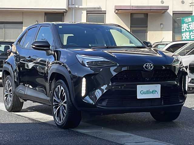 トヨタ ヤリスクロス ハイブリッド Z 岡山県 2022(令4)年 5.7万km ブラックマイカ 登録時走行距離57183km/純正DA/(AM/FM/TV/BT/MiraCast)/ToyotaSeaftySense/・アダプティブクルーズコントロール/・プリクラッシュセーフティ/・レーントレーシングアシスト/・オートマティックハイビーム/全方位カメラ/ドライブレコーダー/ビルトインETC/D+N席パワーシート/D+N席シートヒーター/プッシュパーキングブレーキ/プッシュスタート/スマートキー/スペアキー/純正18インチアルミホイール