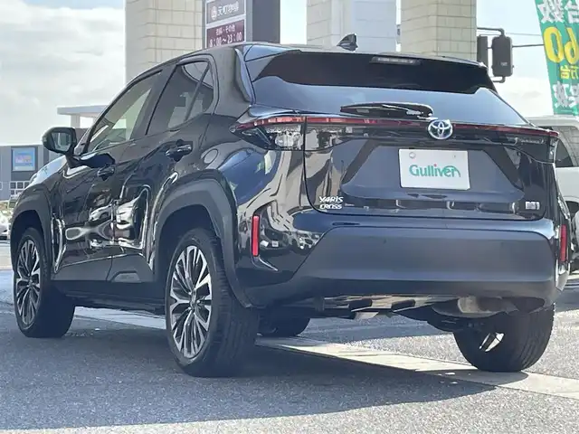 トヨタ ヤリスクロス ハイブリッド Z 岡山県 2022(令4)年 5.7万km ブラックマイカ 登録時走行距離57183km/純正DA/(AM/FM/TV/BT/MiraCast)/ToyotaSeaftySense/・アダプティブクルーズコントロール/・プリクラッシュセーフティ/・レーントレーシングアシスト/・オートマティックハイビーム/全方位カメラ/ドライブレコーダー/ビルトインETC/D+N席パワーシート/D+N席シートヒーター/プッシュパーキングブレーキ/プッシュスタート/スマートキー/スペアキー/純正18インチアルミホイール