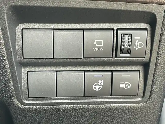 トヨタ ヤリスクロス ハイブリッド Z 岡山県 2022(令4)年 5.7万km ブラックマイカ 登録時走行距離57183km/純正DA/(AM/FM/TV/BT/MiraCast)/ToyotaSeaftySense/・アダプティブクルーズコントロール/・プリクラッシュセーフティ/・レーントレーシングアシスト/・オートマティックハイビーム/全方位カメラ/ドライブレコーダー/ビルトインETC/D+N席パワーシート/D+N席シートヒーター/プッシュパーキングブレーキ/プッシュスタート/スマートキー/スペアキー/純正18インチアルミホイール