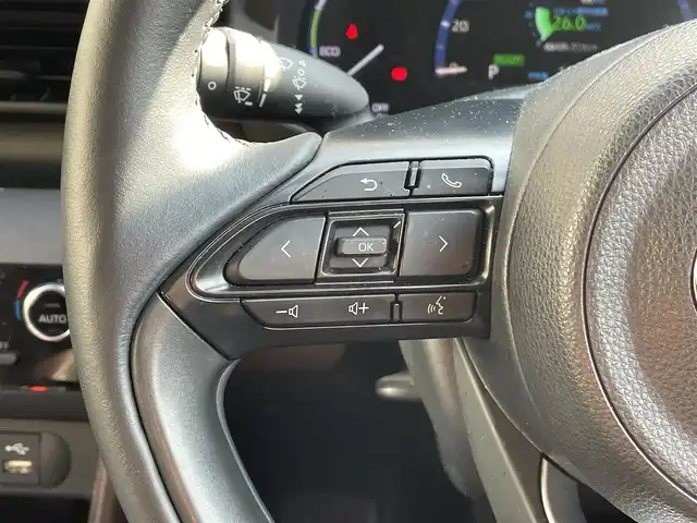 トヨタ ヤリスクロス ハイブリッド Z 岡山県 2022(令4)年 5.7万km ブラックマイカ 登録時走行距離57183km/純正DA/(AM/FM/TV/BT/MiraCast)/ToyotaSeaftySense/・アダプティブクルーズコントロール/・プリクラッシュセーフティ/・レーントレーシングアシスト/・オートマティックハイビーム/全方位カメラ/ドライブレコーダー/ビルトインETC/D+N席パワーシート/D+N席シートヒーター/プッシュパーキングブレーキ/プッシュスタート/スマートキー/スペアキー/純正18インチアルミホイール