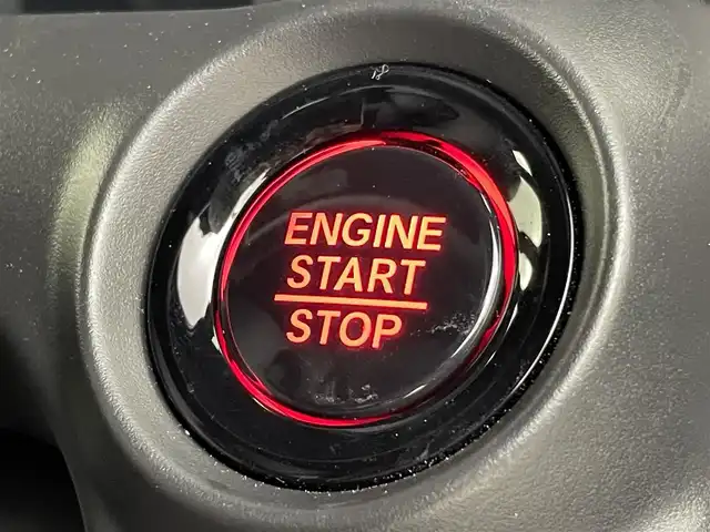 ホンダ Ｎ ＢＯＸ カスタム 大分県 2024(令6)年 0.1万km クリスタルブラックパール ホンダセンシング搭載/オーディオレス車/ステアリングスイッチ/バックカメラ/左側電動スライドドア/前席シートヒーター/電動パーキング/オートホールド機能/横滑り防止装置/電動格納ミラー/オートライト/LEDヘッドライト/純正14インチアルミホイール/コーナーセンサー/保証書、取説、スペアキー有り