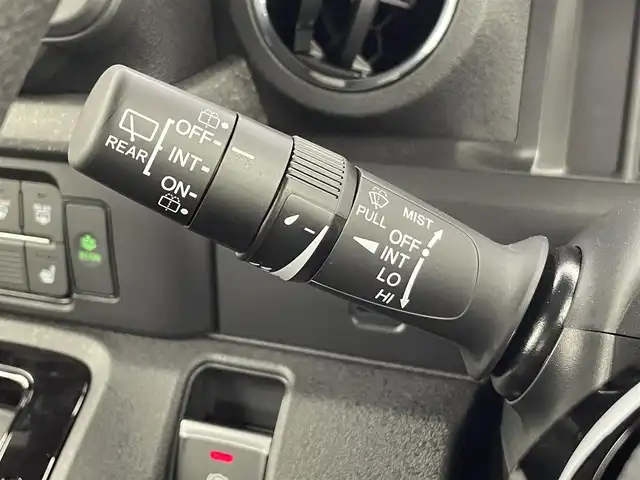 ホンダ Ｎ ＢＯＸ カスタム 大分県 2024(令6)年 0.1万km クリスタルブラックパール ホンダセンシング搭載/オーディオレス車/ステアリングスイッチ/バックカメラ/左側電動スライドドア/前席シートヒーター/電動パーキング/オートホールド機能/横滑り防止装置/電動格納ミラー/オートライト/LEDヘッドライト/純正14インチアルミホイール/コーナーセンサー/保証書、取説、スペアキー有り