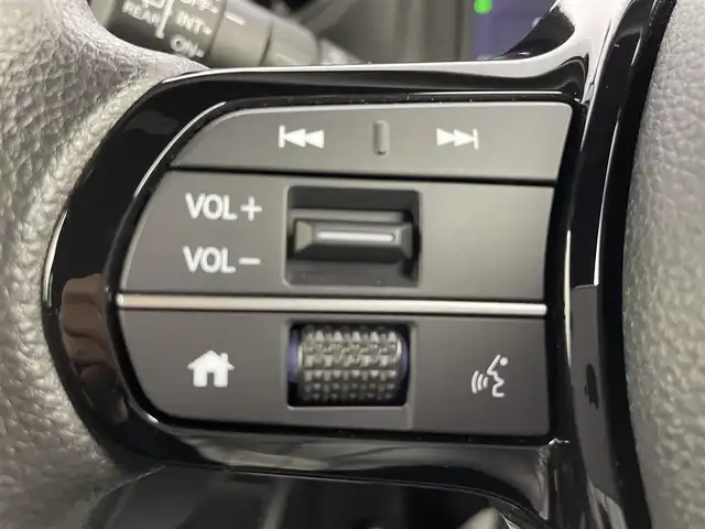 ホンダ Ｎ ＢＯＸ カスタム 大分県 2024(令6)年 0.1万km クリスタルブラックパール ホンダセンシング搭載/オーディオレス車/ステアリングスイッチ/バックカメラ/左側電動スライドドア/前席シートヒーター/電動パーキング/オートホールド機能/横滑り防止装置/電動格納ミラー/オートライト/LEDヘッドライト/純正14インチアルミホイール/コーナーセンサー/保証書、取説、スペアキー有り