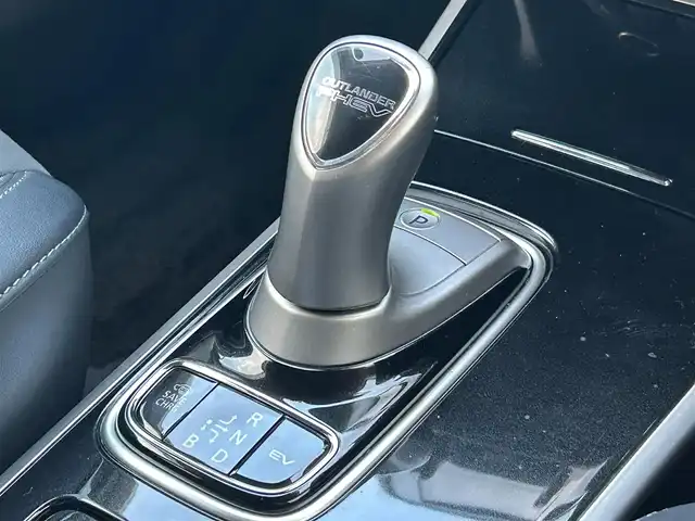 三菱 アウトランダー ＰＨＥＶ