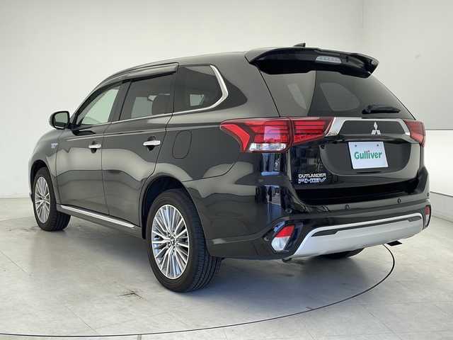 三菱 アウトランダー ＰＨＥＶ G プラスパッケージ 千葉県 2020(令2)年 4.2万km アメジストブラック 衝突軽減ブレーキ/レーンキープアシスト/純正メモリナビ（フルセグ/Bluetooth）/全方位カメラ/ステアリングスイッチ/ETC/レーダークルーズコントロール/ハーフレザーシート/シートヒーター（D/N席）/スマートキー/プッシュスタート/LEDヘッドライト/オートライト/ウィンカーミラー/純正フロアマット/純正サイドバイザー/W＋サイドエアバッグ/ステアリングヒーター