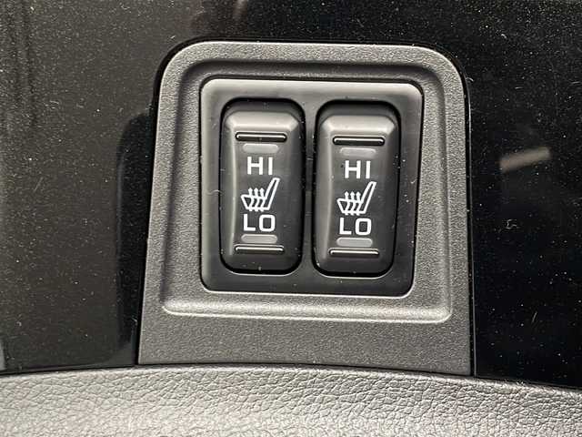 三菱 アウトランダー ＰＨＥＶ G プラスパッケージ 千葉県 2020(令2)年 4.2万km アメジストブラック 衝突軽減ブレーキ/レーンキープアシスト/純正メモリナビ（フルセグ/Bluetooth）/全方位カメラ/ステアリングスイッチ/ETC/レーダークルーズコントロール/ハーフレザーシート/シートヒーター（D/N席）/スマートキー/プッシュスタート/LEDヘッドライト/オートライト/ウィンカーミラー/純正フロアマット/純正サイドバイザー/W＋サイドエアバッグ/ステアリングヒーター