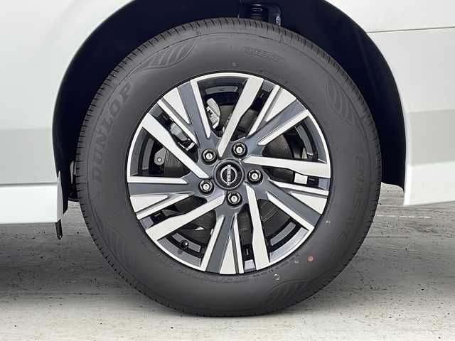 日産 セレナ e－パワー ハイウェイスター V 愛知県 2025(令7)年 0.1万km未満 白Ⅱ 登録済未使用車/純正ナビ/・Bluetooth/・フルセグ/・AppleCarPlay/・androidauto/・HDMI/純正フリップダウンモニター/ドライブレコーダー/ビルトインETC2.0/置くだけ充電/アラウンドビューモニター/インテリジェントルームミラー/両側パワースライドドア/インテリジェント エマージェンシーブレーキ/車線逸脱防止支援システム/後側方衝突防止支援システム/レーダークルーズコントロール/標識検知/先行車発進お知らせ機能/横滑り防止