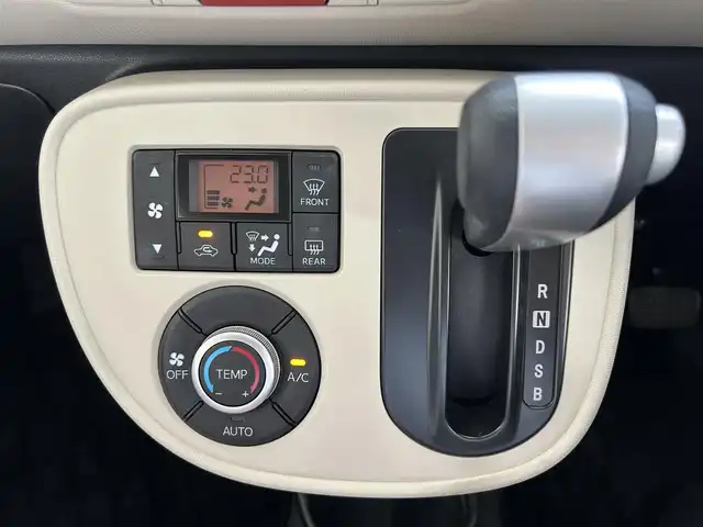 ダイハツ ミラ ココア X 長崎県 2016(平28)年 7.3万km コットンアイボリー 純正SDナビ(FM/AM/BT/CD/DVD)/スマートキー/ETC/前方ドラレコ/純正フロアマット/ヘッドランプマニュアルレベリングスイッチ/ecoIDLE/ISOFIX/ABS/SRSダブルエアバッグ/バックカメラ/取扱説明書/記録簿/保証書/盗難防止装置/シートアレンジ/イモビライザー機能