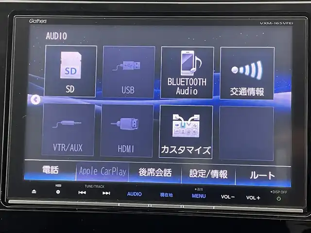 ホンダ シャトル ハイブリッド X スタイルエディション 千葉県 2016(平28)年 6.4万km ティンテッドシルバーM シティブレーキアクティブシステム/・低速域衝突軽減ブレーキ/・誤発進抑制機能/純正9インチメモリーナビ/・フルセグTV/・Bluetooth接続/・DVD/CD再生可能/バックカメラ/スマートキー/LEDヘッドライト/クルーズコントロール