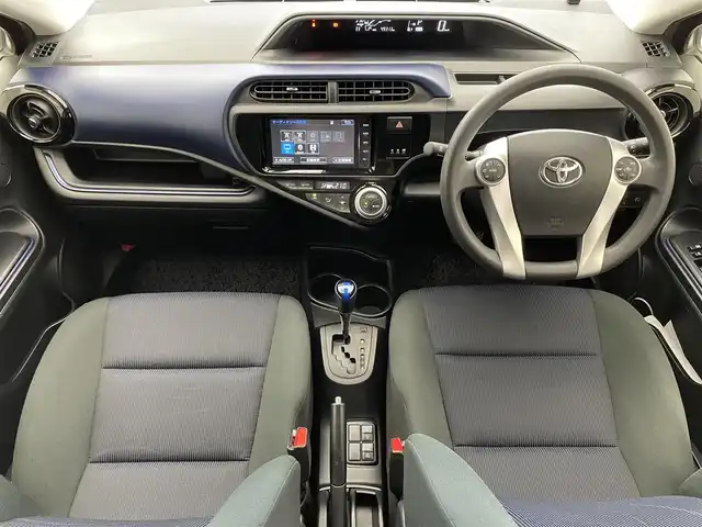 トヨタ アクア S 滋賀県 2016(平28)年 5万km スーパーレッドⅤ 純正ナビ/CD/DVD/Bluetooth/フルセグテレビ/バックカメラ/ETC/セーフティセンスC/・プリクラッシュセーフティシステム/・レーンディパーチャーアラート/・オートマチックハイビーム/・先行車発進告知機能/前方ドラレコ/オートライト/プッシュスタート /スマートキー/電格ミラー/ステアリングスイッチ