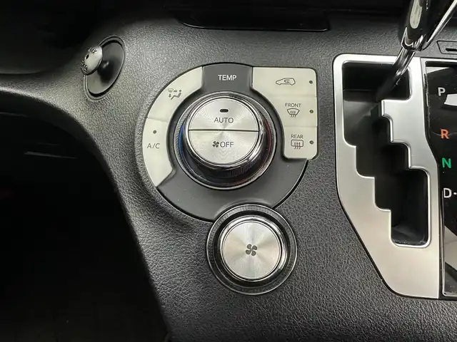トヨタ シエンタ G クエロ 兵庫県 2020(令2)年 0.6万km ホワイトパールクリスタルシャイン 社外8インチメモリナビ/(AVIC-RL912)/フルセグ CD DVD BT MSV/両側パワースライドドア/プリクラッシュセーフティー/LDA/M’zSPEED17インチアルミホイール/全方位モニター/コーナーセンサー/ハーフレザー/ドライブレコーダー/ETC/社外エアロ/LEDヘッドライト/オートライト/オートハイビーム/社外フロアマット/純正ドアバイザー/アイドリングストップ/スマートキー