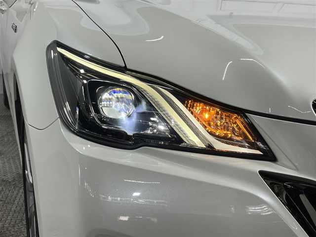 トヨタ クラウン ハイブリッド アスリートSJ-フロンティアLTD 大阪府 2018(平30)年 6.2万km ホワイトパールクリスタルシャイン 純正ナビ(フルセグ/DVD再生/Blu-ray/Bluetooth) バックカメラ ETC 黒本革シート パワーシート/ヒーター/エアコン 衝突軽減 レーダークルコン クリアランスソナー ドラレコ