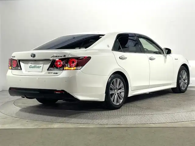 トヨタ クラウン ハイブリッド アスリートSJ-フロンティアLTD 大阪府 2018(平30)年 6.2万km ホワイトパールクリスタルシャイン 純正ナビ(フルセグ/DVD再生/Blu-ray/Bluetooth) バックカメラ ETC 黒本革シート パワーシート/ヒーター/エアコン 衝突軽減 レーダークルコン クリアランスソナー ドラレコ