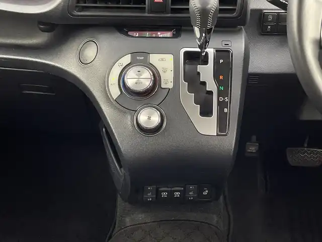 トヨタ シエンタ G クエロ 新潟県 2019(令1)年 4万km コバルトブルーメタリック トヨタセーフティセンス/社外SDナビ/　　CD/DVD/AM/FM/BT/フルセグ/アラウンドビューモニター/両側パワースライドドア/LEDオートライト/ハーフレザーシート/前席シートヒーター/アイドリングストップ/ステアリングヒーター/ステアリングスイッチ/フロアマット/ドアバイザー/ドライブレコーダー/スマートキー/ETC