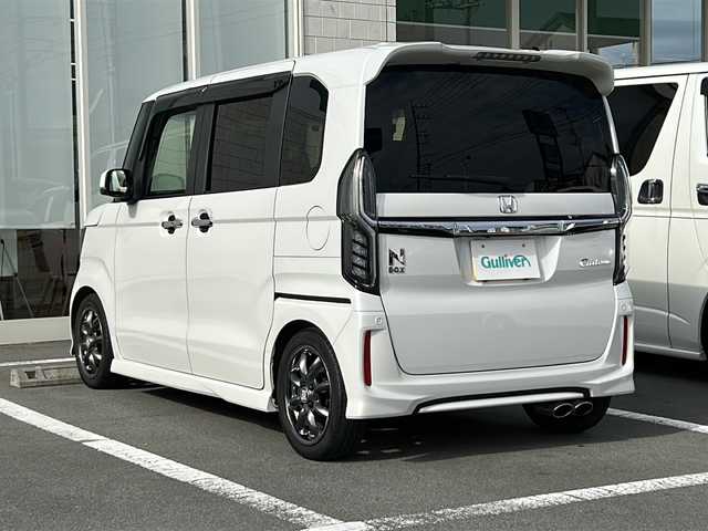 ホンダ Ｎ ＢＯＸ カスタム G L ターボ ホンダセンシング 静岡県 2020(令2)年 3.6万km プラチナホワイトパール 純正8インチナビ/地デジTV/純正CD/DVD/Bluetooth/バックカメラ/両側パワースライドドア/ローダウン/社外15インチAW/社外マフラー/ホンダセンシング/ハーフレザー/シートヒーター/ETC/スマートキー