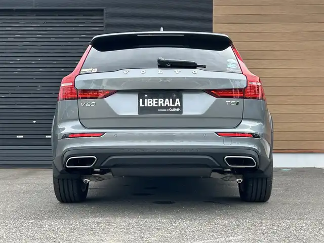 ボルボ Ｖ６０ クロスカントリー T5 AWD 宮崎県 2020(令2)年 3.5万km オスミウムグレーM 純正HDDナビ/・Bluetooth/・AM　FM/・USB/・フルセグテレビ/・AppleCarPlay/・AndroidAuto/ブラックレザーシート/・DN席シートヒーター/・DN席パワーシート/全方位カメラ/・フロントカメラ/・サイドカメラ/・バックカメラ /アイドリングストップ/プッシュスタート/アクティブクルーズコントロール/・レーンキープアシスト/・ブラインドスポットモニター/ETC/LEDヘッドライト/電動リアゲート/純正18インチアルミホイール