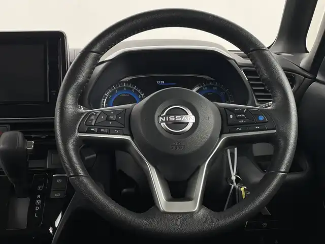 日産 ルークス HWS Gターボ プロパイロットED 新潟県 2023(令5)年 0.3万km ホワイトパール 4WD/エマージェンシーブレーキ/デジタルインナーミラー/純正9インチナビ/フルセグTV/Bluetooth/アラウンドビューモニター/両側パワースライドドア/フットオープナー/プロパイロット/LEDオートライト/フォグランプ/革シート/シートヒーター/純正15インチアルミホイール/ステアリングリモコン/ステアリングヒーター/ステアリングリモコン/電格ミラー/ウィンカーミラー/スマートキー