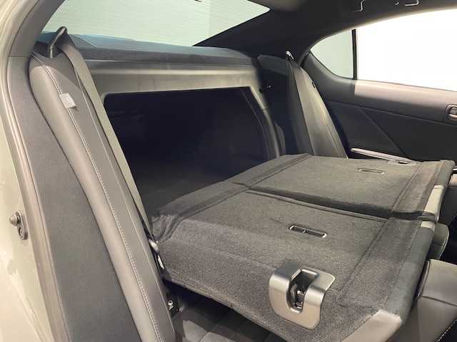 レクサス ＩＳ 500 Fスポーツパフォーマンス 宮城県 2024(令6)年 1.1万km グレーⅡ レクサスセーフティーセンス/・プリクラッシュセーフティー/・レーントレーシングアシスト/・アダプティブクルーズコントロール/・オートマチックハイビーム/・ドライバー異常時対応システム/・ロードサインアシスト/純正ナビ/・フルセグTV/BT/CD/DVD/・全周囲カメラ/・ETC/・ドライブレコーダー/マークレビンソンサウンド/電子パーキング/・オートホールド/革巻きステアリング/・ステアリングリモコン/・パドルシフト/・ステアリングヒーター/ハーフレザーシート/・パワーシート(運転席/助手席)/・メモリシート(運転席)/・シートヒーター(運転席/助手席)/・エアシート(運転席/助手席)/プッシュスタート/・スマートキー/LEDヘッドライト/・オートライト/LEDヘッドライト/電動格納ミラー/純正フロアマット