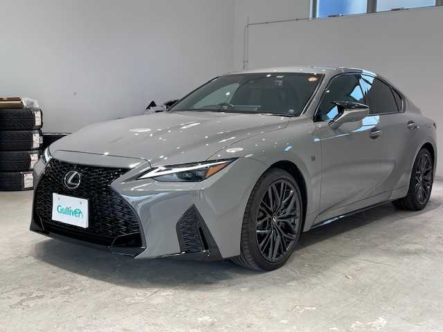 レクサス ＩＳ 500 Fスポーツパフォーマンス 宮城県 2024(令6)年 1.1万km グレーⅡ レクサスセーフティーセンス/・プリクラッシュセーフティー/・レーントレーシングアシスト/・アダプティブクルーズコントロール/・オートマチックハイビーム/・ドライバー異常時対応システム/・ロードサインアシスト/純正ナビ/・フルセグTV/BT/CD/DVD/・全周囲カメラ/・ETC/・ドライブレコーダー/マークレビンソンサウンド/電子パーキング/・オートホールド/革巻きステアリング/・ステアリングリモコン/・パドルシフト/・ステアリングヒーター/ハーフレザーシート/・パワーシート(運転席/助手席)/・メモリシート(運転席)/・シートヒーター(運転席/助手席)/・エアシート(運転席/助手席)/プッシュスタート/・スマートキー/LEDヘッドライト/・オートライト/LEDヘッドライト/電動格納ミラー/純正フロアマット