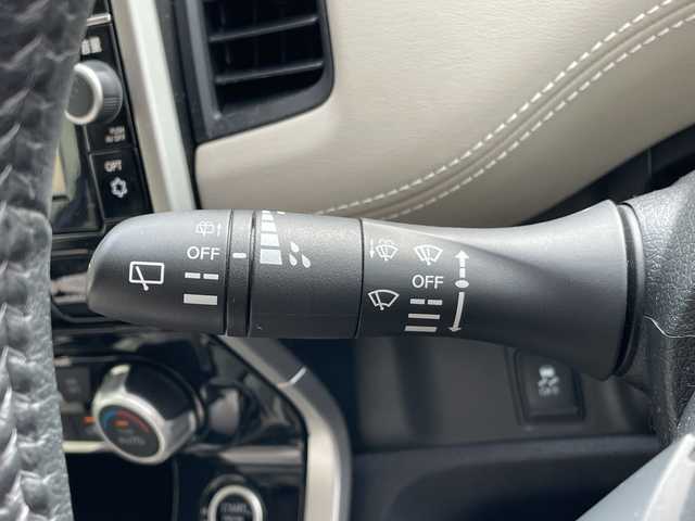 日産 セレナ ハイウェイスター 愛知県 2016(平28)年 5.6万km アズライトブルー 純正9型ナビ/フリップダウンモニター/全方位カメラ/両側パワースライドドア/プロパイロット/バックカメラ/ハンズフリースライドドア/コーナーセンサー/純正アルミホイール/LEDヘッドライト/インテリジェントミラー/ドライブレコーダー/ETC/衝突軽減システム/フルセグ/CD DVD/Bluetooth/ステアリングスイッチ/スマートキー/プッシュスタート