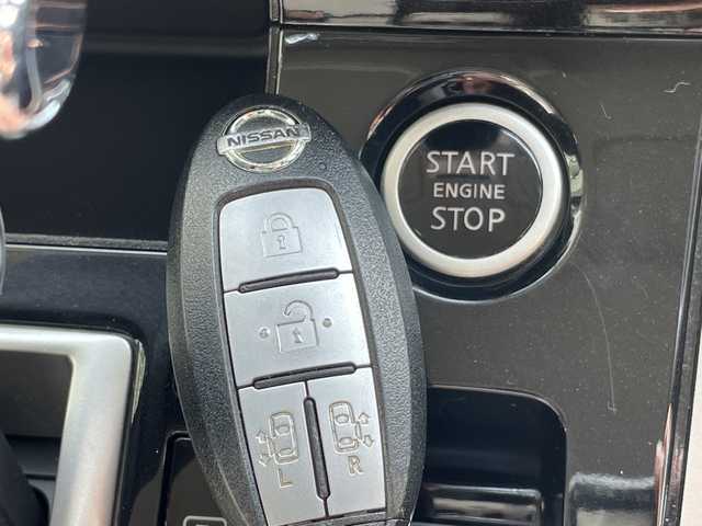 日産 セレナ ハイウェイスター 愛知県 2016(平28)年 5.6万km アズライトブルー 純正9型ナビ/フリップダウンモニター/全方位カメラ/両側パワースライドドア/プロパイロット/バックカメラ/ハンズフリースライドドア/コーナーセンサー/純正アルミホイール/LEDヘッドライト/インテリジェントミラー/ドライブレコーダー/ETC/衝突軽減システム/フルセグ/CD DVD/Bluetooth/ステアリングスイッチ/スマートキー/プッシュスタート