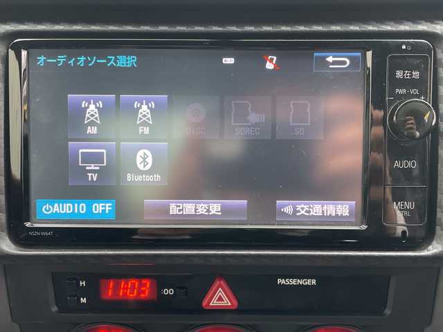 トヨタ ８６ GT リミテッド 埼玉県 2015(平27)年 7.8万km レッド ６速ＭＴ/ハーフレザーシート/前席シートヒーター/ディーラー７インチメモリナビ＆フルセグＴＶ/　（ＤＶＤ＆ＣＤ＆ＢＴ）/バックカメラ/ＥＴＣ（２．０）/クルーズコントロール/革巻きステアリング/リアスポイラー/純正１７inアルミホイール/ＨＩＤライト/電動格納ミラー/スマートキー/プッシュスタート/盗難防止装置/Ｗ＆サイド＋カーテンエアバッグ/横滑り防止装置/ＡＢＳ/ドアバイザー/フロアマット/新車保証書/取扱説明書/スマートスペアキー有