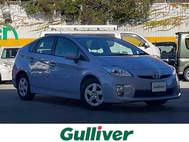 トヨタ プリウス S 兵庫県 2011(平23)年 5.5万km アイスバーグシルバーマイカメタリック ワンオーナー/社外ポータブルナビ・ワンセグ/社外オーディオ・CD・FM・AM/ETC/リアコーナーセンサー/プッシュスタート/スマートキー×2/純正フロアマット