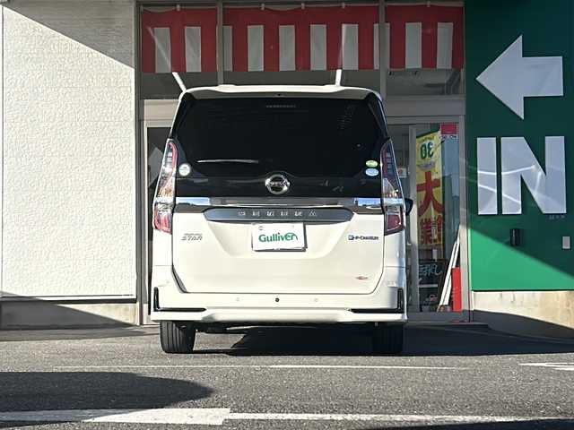 日産 セレナ