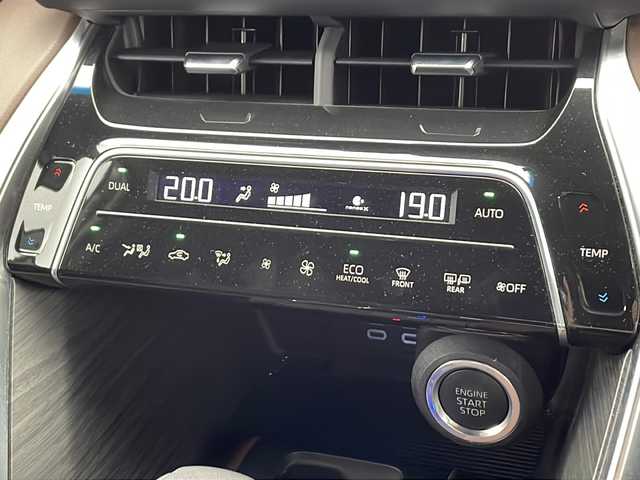トヨタ ハリアー Z レザーパッケージ 千葉県 2023(令5)年 2.5万km プレシャスブラックパール 12.3インチ純正メーカーオプションナビ/（AM/FM/BT/USB/HDMI/フルセグ）/Miracast/JBLプレミアムサウンドシステム/全方位カメラ/デジタルインナーミラー/レーダークルーズコントロール/レーンキープアシスト/ブラインドスポットモニター/リアクロストラフィックアラート/パーキングサポートブレーキ/ロードサインアシスト/前後コーナーセンサー/ヘッドアップディスプレイ/プリクラッシュセーフティ/レーンキープアシスト/ETC2.0/純正19インチアルミホイール/電動リアゲート/レザーシート（運転席＋助手席）/パワーシート（運転席＋助手席）/シートヒーター（運転席＋助手席）/エアシート/ステアリングヒーター/純正フロアマット/オートライト/フォグランプ/オートハイビーム/LEDヘッドライト/MT付きAT/電動パーキングブレーキ/後席用充電USBソケット/スマートキー/プッシュスタート/ECO/NORMAL/SPORTモード/オート電動格納ミラー/TVキャンセラー/DUALオートエアコン/ISO FIX/W＋サイド＋カーテンエアバッグ