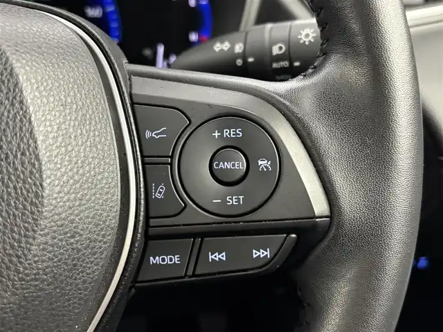 トヨタ カローラ クロス ハイブリッド Z 福岡県 2022(令4)年 5.2万km プラチナホワイトパールマイカ モデリスタエアロ　/純正９型ＤＡナビ／フルセグＴＶ　/全方位カメラ　/ビルトインＥＴＣ２．０　/前後ドラレコ　/トヨタセーフティセンス　/レーダークルーズコントロール　/コーナーセンサー　/衝突軽減ブレーキ　/レーンキープ　/アクセル踏み間違い防止　/ＢＳＭ　/シートヒーター　/パワーバックドア　/純正１８インチＡＷ