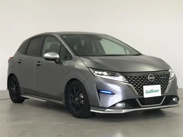 日産 ノート オーテック 愛知県 2021(令3)年 5.2万km ダークメタルグレー 純正コネクトナビ/プッシュスタート/デジタルインナーミラー/ビルトインETC2.0/ワイヤレス充電器/車高調/アラウンドビューモニター/合皮シート/社外黒ホイール/BSM/インテリジェントエマージェンシーブレーキ/オートライト/スマートキー