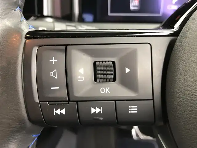 日産 ノート オーテック 愛知県 2021(令3)年 5.2万km ダークメタルグレー 純正コネクトナビ/プッシュスタート/デジタルインナーミラー/ビルトインETC2.0/ワイヤレス充電器/車高調/アラウンドビューモニター/合皮シート/社外黒ホイール/BSM/インテリジェントエマージェンシーブレーキ/オートライト/スマートキー