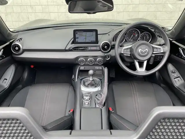 マツダ ロードスター S スペシャルパッケージ 岐阜県 2018(平30)年 3.7万km ジェットブラックマイカ 純正ナビ（Bluetooth/CD/DVD/フルセグTV)/ETC/シートヒーター/USB入力端子/クルーズコントロール/衝突被害軽減ブレーキ/アクセサリーランプ/ソフトトップ/純正16インチアルミホイール/フロアマット/ABS/道路標識認識機能/パーキングセンサー/横滑り防止装置/レーンキープアシスト/プッシュスタート/スマートキ