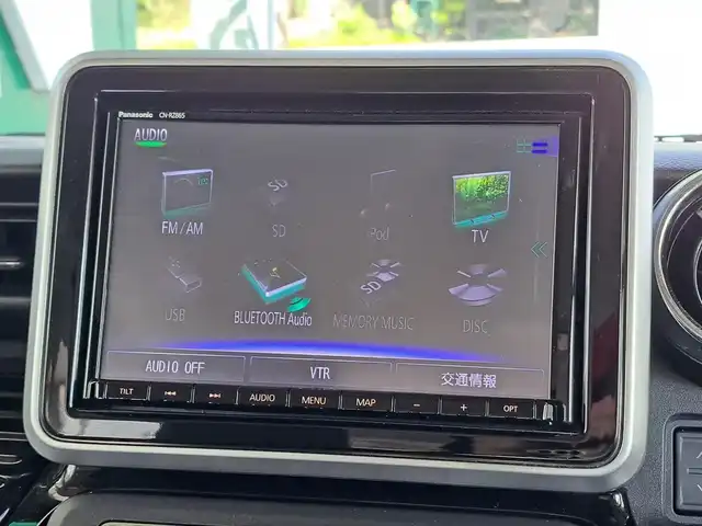スズキ スペーシア カスタム HYBRID XS 大阪府 2020(令2)年 3.7万km ピュアホワイトP /禁煙車//純正SDナビ【CN-RZ865】//フルTV/DVD/BT/SD/CD/USB//バックカメラ・全方位カメラ//ドラレコ【CA-DRZ3DZA】//USB充電//両側パワースライドドア//スリムサーキュレーター//デュアルカメラブレーキサポート//アダプティブクルーズコントロール//オートハイビーム//レーンキープアシスト//D席パワーシート//ハーフレザーシート//純正15AW//バックソナー