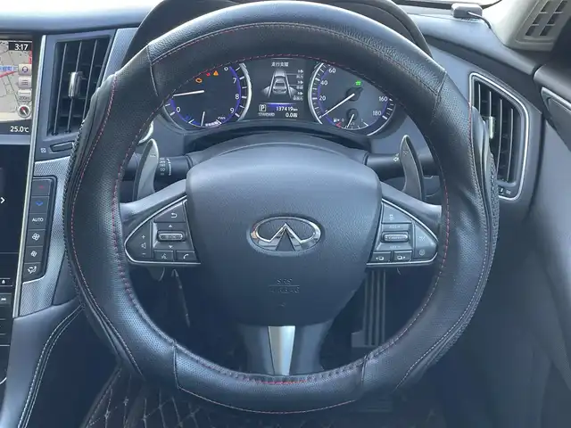 日産 スカイライン ハイブリッド 350GT Type SP 埼玉県 2014(平26)年 13.8万km クリスタルホワイトパール (株)IDOMが運営する【じしゃロン川越店】の自社ローン専用車両になります。こちらは現金またはオートローンご利用時の価格です。自社ローンご希望の方は別途その旨お申付け下さい/純正ナビ/フルセグ/Bluetooth/CD/DVD/AM/FM/アラウンドビューモニター/衝突軽減ブレーキ/レーンキープアシスト/レザーシート/左右パワーシート＆シートヒーター/シートメモリー/パドルシフト/コーナーセンサー/LEDヘッドライト/フォグ/レーダークルーズコントロール/ウインカーミラー/ステアリングリモコン/ドアバイザー/社外フロアマット/ハンドルカバー/車両取扱説明書