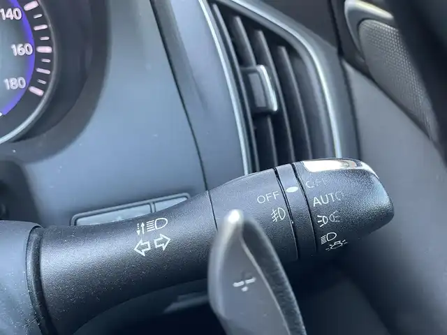 日産 スカイライン ハイブリッド 350GT Type SP 埼玉県 2014(平26)年 13.8万km クリスタルホワイトパール (株)IDOMが運営する【じしゃロン川越店】の自社ローン専用車両になります。こちらは現金またはオートローンご利用時の価格です。自社ローンご希望の方は別途その旨お申付け下さい/純正ナビ/フルセグ/Bluetooth/CD/DVD/AM/FM/アラウンドビューモニター/衝突軽減ブレーキ/レーンキープアシスト/レザーシート/左右パワーシート＆シートヒーター/シートメモリー/パドルシフト/コーナーセンサー/LEDヘッドライト/フォグ/レーダークルーズコントロール/ウインカーミラー/ステアリングリモコン/ドアバイザー/社外フロアマット/ハンドルカバー/車両取扱説明書