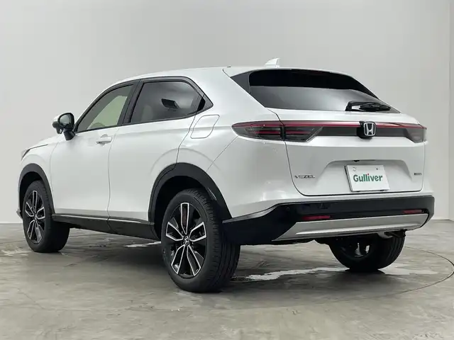 ホンダ ヴェゼル ハイブリッド e:HEV Z 埼玉県 2025(令7)年 0.1千km プラチナホワイトパール 登録済未使用車/純正9インチディスプレイオーディオ/ フルセグTV Bluetooth CarPlay HDMI/バックカメラ/衝突軽減ブレーキシステム/アダプティブクルーズコントロール/レーンキープアシスト/ブラインドスポットモニター/クリアランスソナー /ステアリングヒーター/シートヒーター/パワーバックドア/置くだけ充電機/LEDオートライト/ビルトインETC2.0