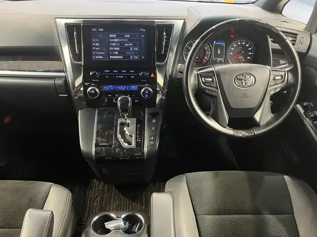 トヨタ アルファード S タイプゴールド 東京都 2020(令2)年 1.6万km ホワイトパールクリスタルシャイン ワンオーナー /セーフティセンス/・プリクラッシュセーフティ/・ロードサインアシスト/・レーダークルーズコントロール/・レーントレーシングアシスト/・アダプティブハイビームシステム/純正ナビゲーション/地上デジタルテレビ/純正フリップダウンモニター/Bカメラ/ETC/ドライブレコーダー/両側パワースライドドア/パワーバックドア/3眼LEDヘッドライト・コーナリング/シーケンシャルランプ/ウルトラスエードコンビシート/ハイグレードコンソールボックス/純正フロアマット/純正アルミホイール18インチ/スマートキー/メーカー保証書/取扱説明書