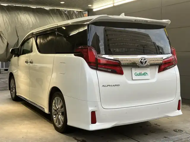 トヨタ アルファード S タイプゴールド 東京都 2020(令2)年 1.6万km ホワイトパールクリスタルシャイン ワンオーナー /セーフティセンス/・プリクラッシュセーフティ/・ロードサインアシスト/・レーダークルーズコントロール/・レーントレーシングアシスト/・アダプティブハイビームシステム/純正ナビゲーション/地上デジタルテレビ/純正フリップダウンモニター/Bカメラ/ETC/ドライブレコーダー/両側パワースライドドア/パワーバックドア/3眼LEDヘッドライト・コーナリング/シーケンシャルランプ/ウルトラスエードコンビシート/ハイグレードコンソールボックス/純正フロアマット/純正アルミホイール18インチ/スマートキー/メーカー保証書/取扱説明書