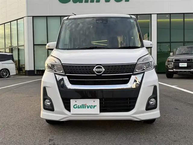 日産 デイズ ルークス ハイウェイスター Gターボ 愛媛県 2017(平29)年 5.7万km ホワイトパール 登録時走行距離：56781km/社外ＳＤナビ/AM/FM/フルセグTV/Bluetooth/ETC/全周囲カメラ/クルコン/衝突軽減システム/横滑り防止装置/盗難防止装置/両側パワスラ/サーキュレーター/LEDヘッドライト/オートライト/オートハイビーム/エンジンスタートボタン/スマートキー/スペアキー/純正アルミホイール/純正フロアマット