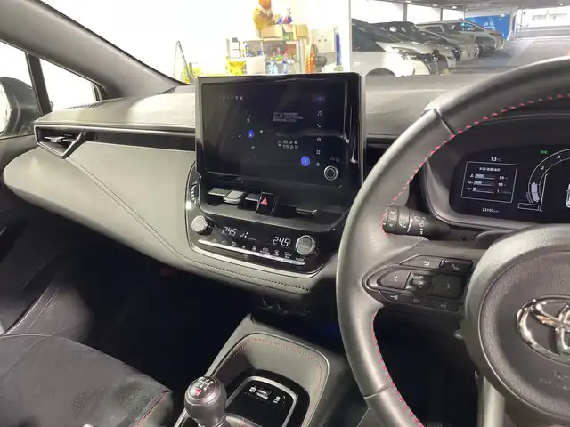 トヨタ ＧＲカローラ RZ 神奈川県 2023(令5)年 2.4万km プレシャスブラックパール 純正8型ディスプレイオーディオ/フルセグ　Bluetooth　AM　FM　Miracast/セーフティセンス/プリクラッシュセーフティ/レーントレーシングアシスト/レーンディパーチャーアラート/レーダークルーズコントロール/ロードサインアシスト/プロアクティブドライビングアシスト/発進遅れ告知機能/オートマチックハイビーム/インテリジェントマニュアルトランスミッション/ハーフレザーシート/革巻きステアリング/純正DA連動ドライブレコーダー/社外前後ドライブレコーダー/純正ビルトインETC2.0/前席/後席USB電源ソケット/DRIVEMODE/SOSコール/プッシュスタート/スマート気ー/純正サイド/リアスポイラー/純正18インチアルミホイール/LEDヘッド/フロントフォグ/クリアランス/デイ/リアコンビネーションランプ/オートライト