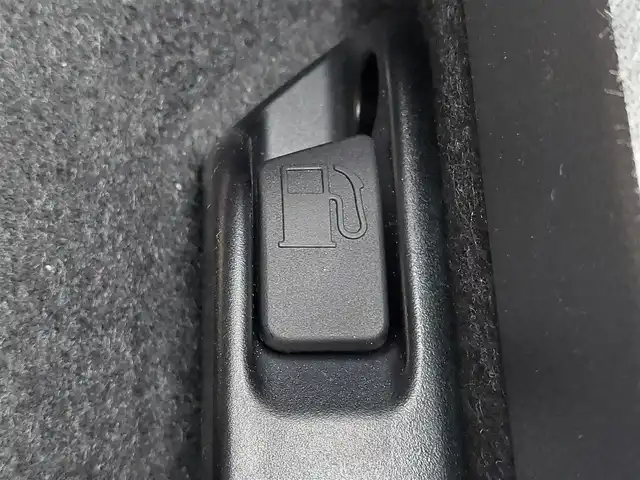 トヨタ ヤリスクロス ハイブリッド Z 東京都 2025(令7)年 0.1千km プラチナホワイトパールマイカ 登録済未使用車/純正ディスプレイオーディオ(コネクティッドナビ)/フルセグ/パノラミックビューモニター/ハーフレザーシート/シートヒーター/ステアリングヒーター/コーナーセンサー/Toyota Safety Sense/・プリクラッシュセーフティ/・レーントレーシングアシスト/・レーダークルーズコントロール/・アダプティブハイビームシステム/・オートマチックハイビーム/・ブラインドスポットモニター/LEDヘッドライト/スマートキー/純正18インチAW