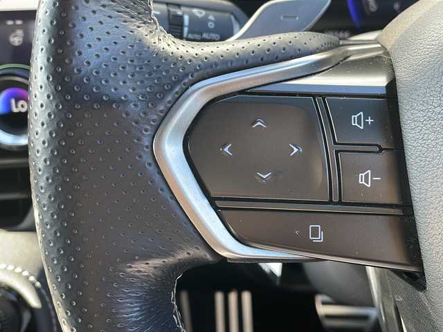 レクサス ＮＸ 350h Fスポーツ 三重県 2022(令4)年 4万km ホワイトノーヴァガラスフレーク 純正１４型ナビ　/全周囲　/ＢＳＭ　/ワイヤレス充電　/黒革 /パーキングアシスト　/ビルトインＥＴＣ２．０ /AC100V充電/パワーバックドア /前席シートヒーター /前席エアーシート /前席パワーシート /メモリシート/前後コーナーセンサー /レーダークルーズコントロール/レーンキープアシスト/衝突軽減ブレーキ/LEDヘッドライト/オートハイビーム/オートライト/純正フロアマット/電動格納ミラー/禁煙車