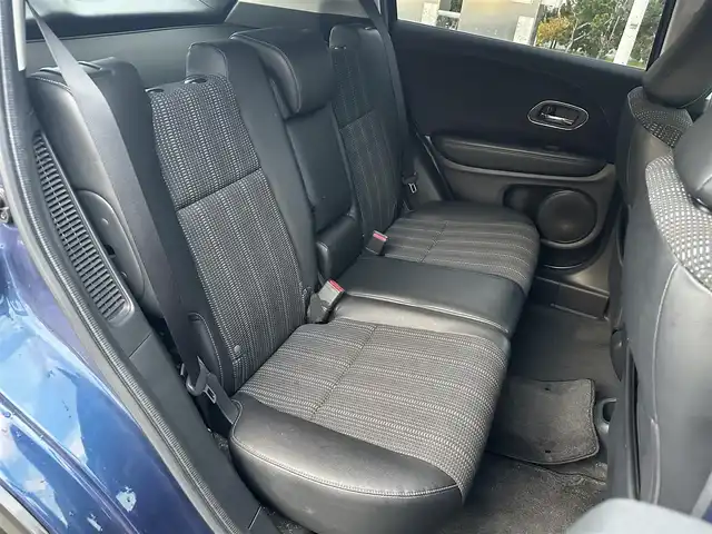 ホンダ ヴェゼル ハイブリッド X Lパッケージ 道北・旭川 2014(平26)年 12.5万km モルフォブルーP (株)IDOMが運営する【じしゃロン旭川店】の自社ローン専用車両になります。こちらは現金またはオートローンご利用時の価格です。自社ローンご希望の方は別途その旨お申付け下さい/　/・純正ナビ(CD/DVD/BT/SD/フルセグ)/・バックカメラ/・ETC/・レーダーブレーキ/・クルーズコントロール/・パドルシフト/・ステアリングリモコン/・両席シートヒーター/・電動格納ウィンカーミラー/・プッシュスタート/・スマートキー2個/・フォグランプ/・取扱説明書