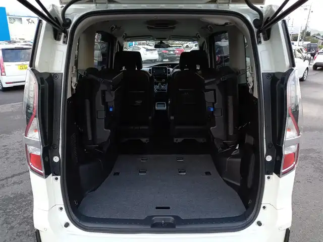 日産 セレナ e－パワー ハイウェイスター V 福井県 2020(令2)年 7.3万km ブリリアントホワイトパール 純正SDナビ/AM/FM/フルセグ/BT/USB/AUX/iPod/アラウンドビューモニター/両側パワースライドドア/後席フリップダウンモニター/エマージェンシーブレーキ/プロパイロット/インテリジェントパーキングアシスト/前後コーナーセンサー/クルーズコントロール/ETC/前方ドライブレコーダー/純正フロアマット/ダブル＋サイドエアバッグ/カーテンエアバッグ/LEDヘッドライト/スマートキー