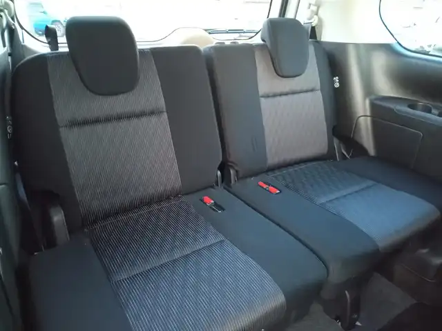 日産 セレナ e－パワー ハイウェイスター V 福井県 2020(令2)年 7.3万km ブリリアントホワイトパール 純正SDナビ/AM/FM/フルセグ/BT/USB/AUX/iPod/アラウンドビューモニター/両側パワースライドドア/後席フリップダウンモニター/エマージェンシーブレーキ/プロパイロット/インテリジェントパーキングアシスト/前後コーナーセンサー/クルーズコントロール/ETC/前方ドライブレコーダー/純正フロアマット/ダブル＋サイドエアバッグ/カーテンエアバッグ/LEDヘッドライト/スマートキー